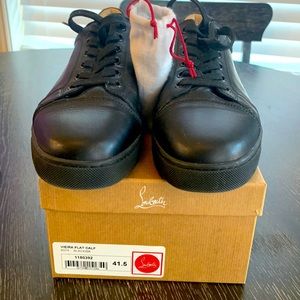 💥💥almost like new Christian Louboutin Black Leather Sneakers💥💥